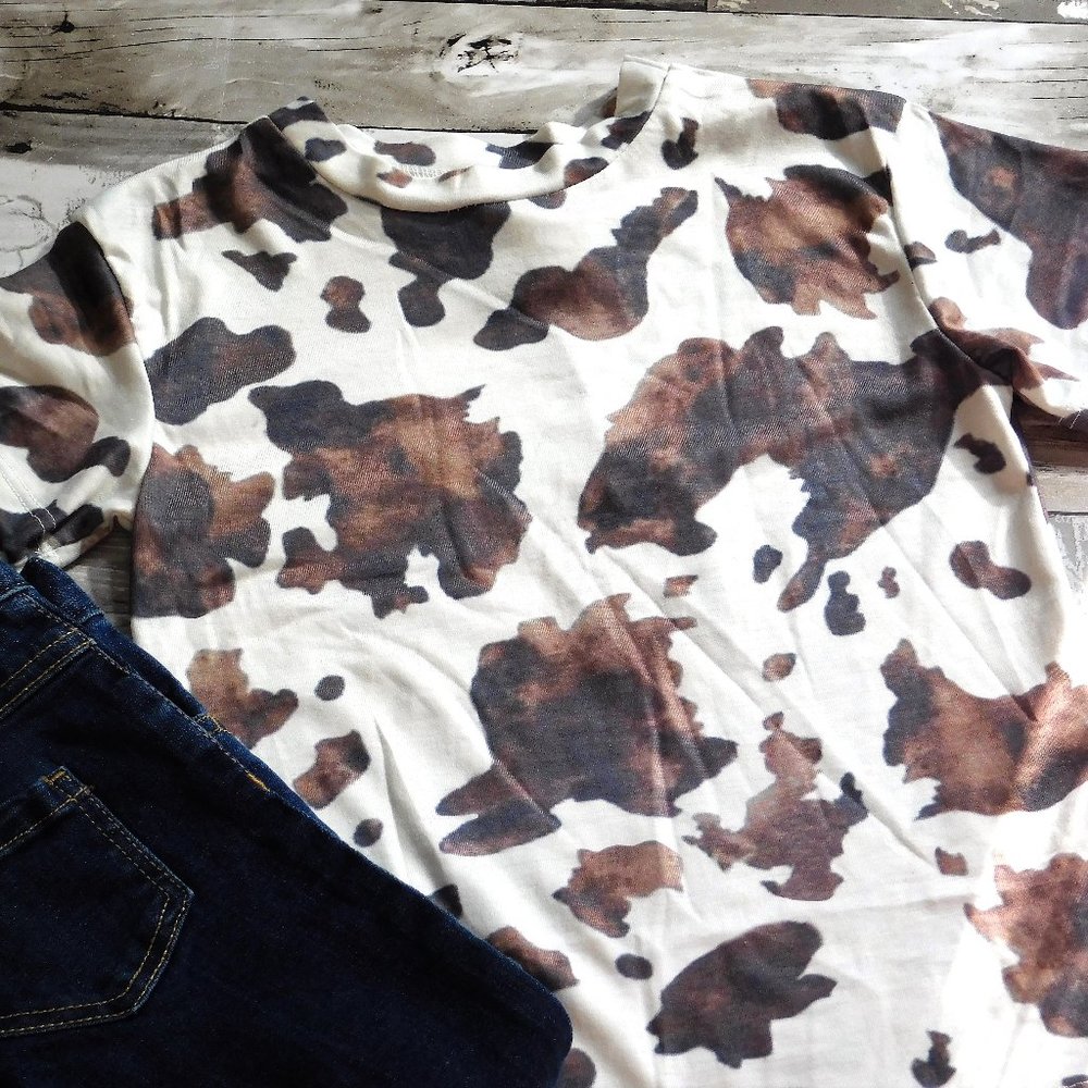 Mooving On Short Sleeve T-Shirt